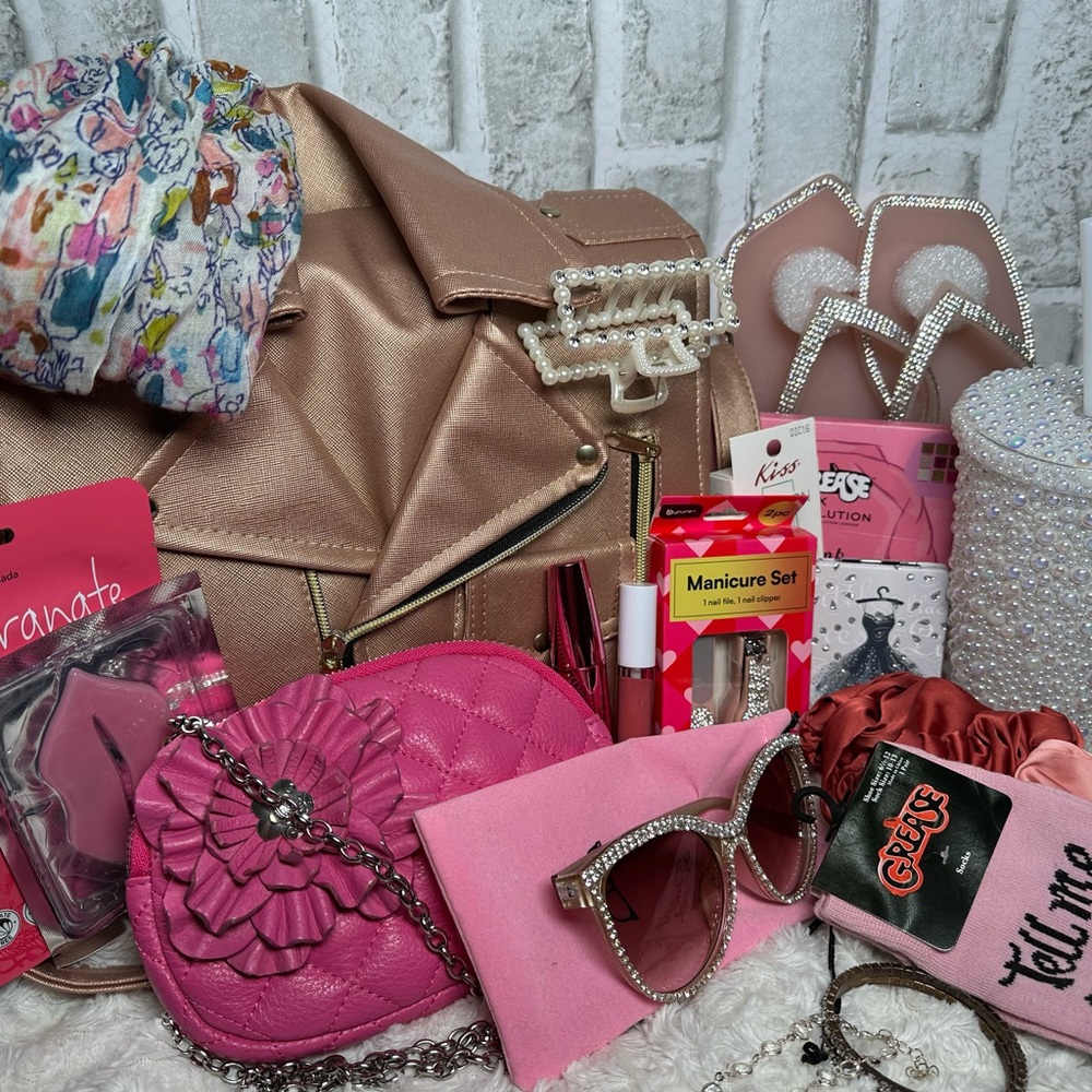 Tell me about it stud, pink lady bundle 22 pice bundle!!